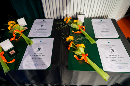 Vabilo na slavnostno akademijo ob kulturnem prazniku; arhivska fotografija