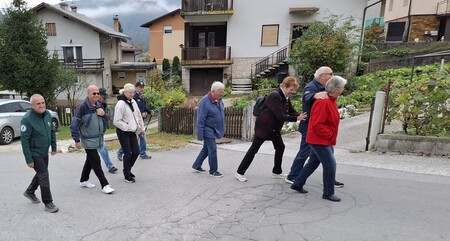 Zagorski častniki na pohodu hraniteljev orožja 