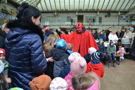 Miklavž obiskal zagorsko tržnico