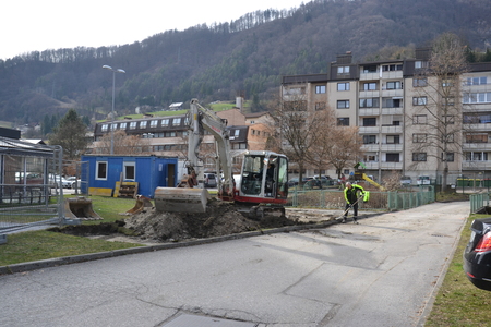 Gradnja začasne brvi pri vrtčevski enoti Maja