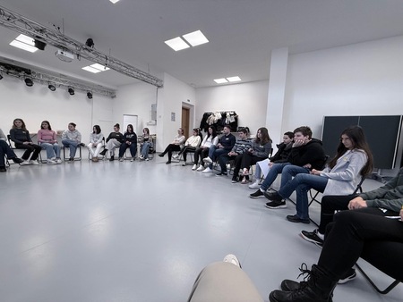 Otroški parlament o izzivih v šolskem sistemu