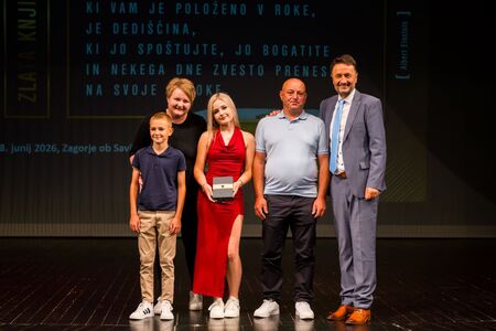 V zlati knjigi novih 43 imen